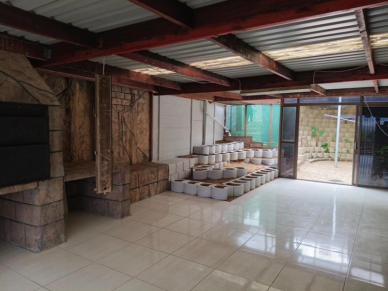 To Let 2 Bedroom Property for Rent in Plattekloof Western Cape